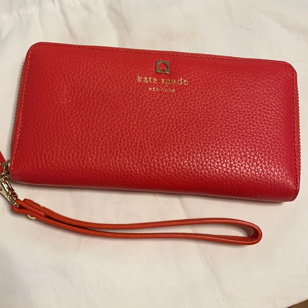 🚫SOLD🚫   Kate Spade roulette zip-around continental wallet